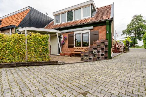 Loosdrecht Apartment | Family-Friendly Retreat at Huisje Marie Loosdrecht