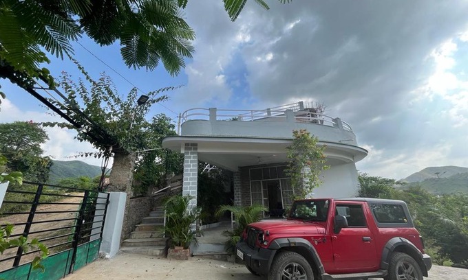 Udaipur Cabin | Pet-Friendly Getaway at Humble Homes Akashiya Bungalow