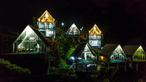 Talawakele Villa | Discover Hummingbird St.Clare Villas: Family-Friendly Retreat