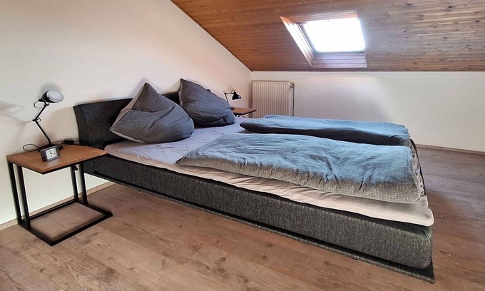 Schernfeld Apartment | Pet-Friendly Retreat: Family-Ready Apartment for 4