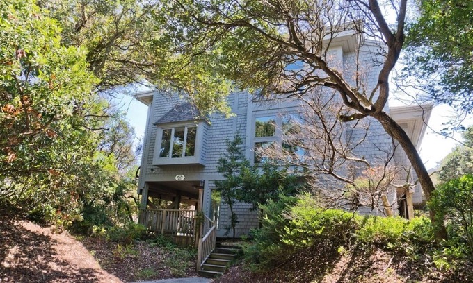 Pine Knoll Shores House | Discover an Oceanfront Retreat in Pine Knoll Shores, NC