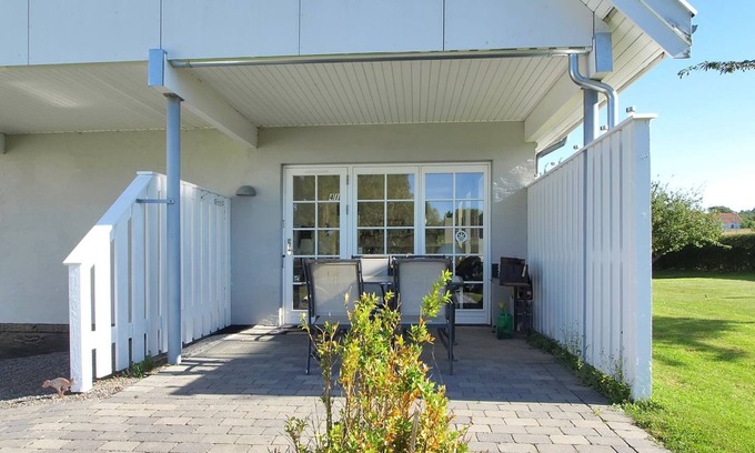 Sandkaas Apartment | Relaxing Oceanfront Retreat "Hunter" Just 400m from Sea
