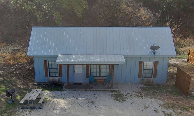 Concan Cabin | Inviting Hunter's Ridge Cabins with Pool & Spa Amenities