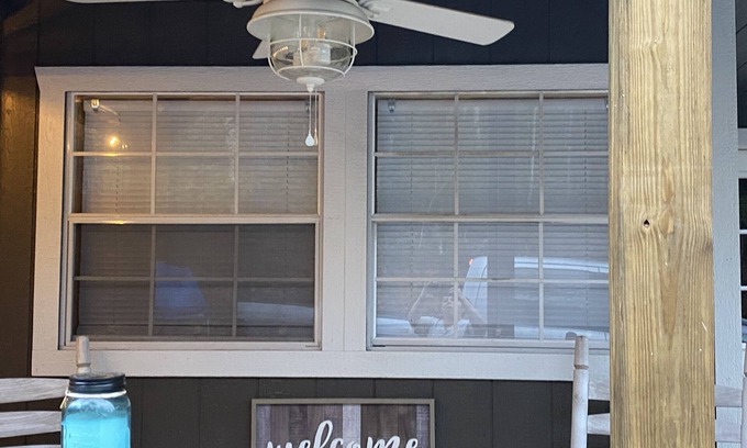Bryson City Cabin | Unforgettable Stays at Hunters Hideaway with Ocean Views
