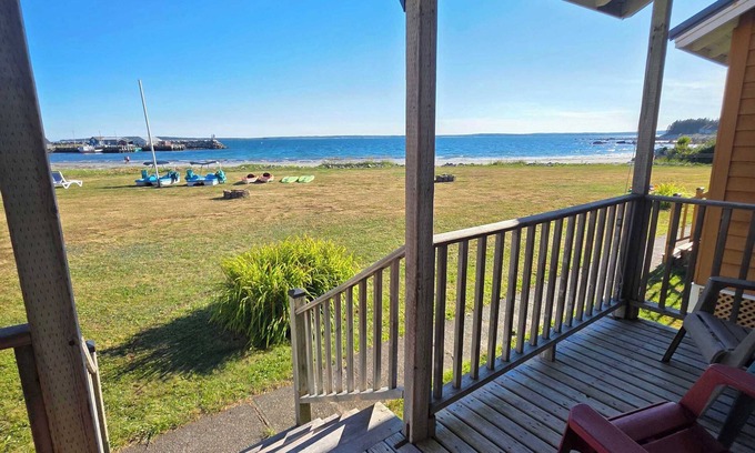 Hunts Point Cabin | Hunts Point 1-BR Coastal Retreat - Cottage # 6