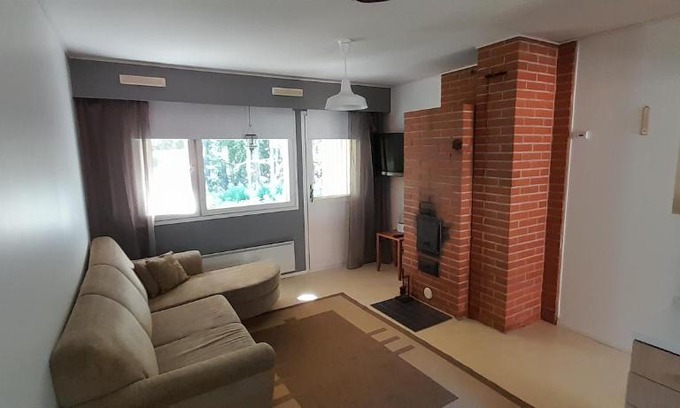 Kehys-Kainuu Apartment | Pet-Friendly Huoneisto Metso with Ocean View & Hot Tub