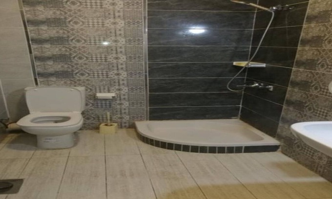 Barramiya Apartment | Discover Hurghada-Dahar: Prime Location on Corniche Street