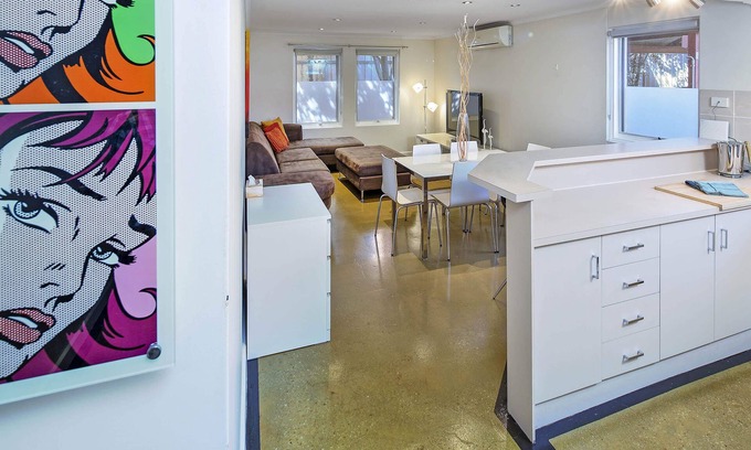Adelaide Central Business District Apartment | Hurtle Sq Hideaway: Central Location & Family-Friendly Amenities