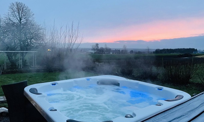 Sjobo Hotel | Unwind at Husargårdens Bed & Breakfast with Spa Amenities