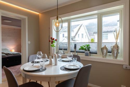 Sogndal Apartment | Discover Huset på Plassen: 9.6 Rated Family-Friendly Stay