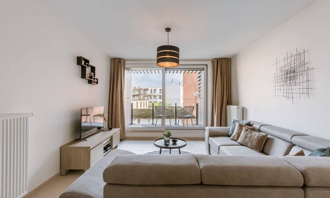 Vogelzang Apartment | Inviting Duplex Apartment with Family-Friendly Amenities