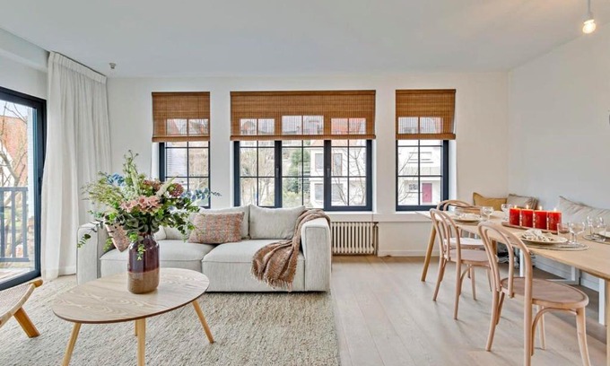 Duinbergen Apartment | Cozy Renovated Apartment Steps from Knokke-Heist Beach