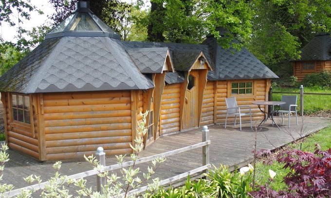 Talensac Cabin | Magical Hut for Two in Enchanting Brocéliande, Brittany