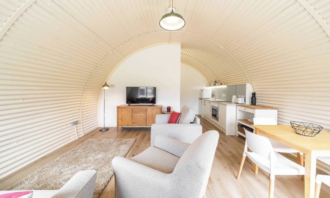 Crieff Cabin | Unforgettable Stay at Hut 36, Cultybraggan Camp - Rated 10/10