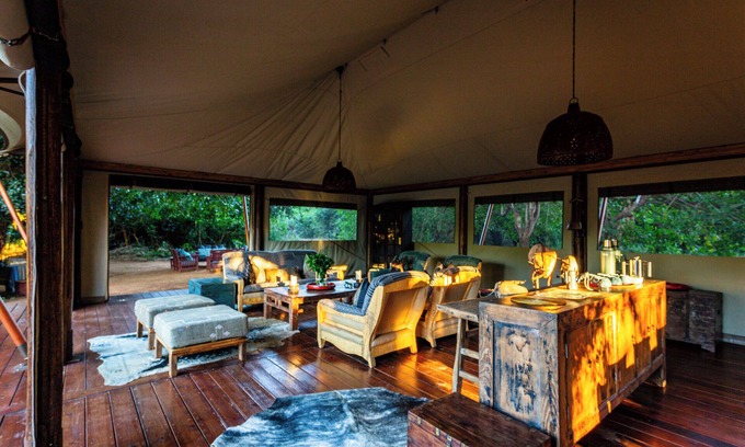 Kruger National Park Hotel | Experience Nature at Hutwini - Pafuri Walking Safari