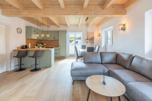 Kating House | Huus Lindboom