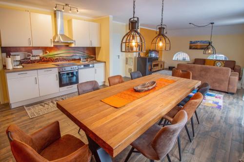 Visquard House | Family-Friendly Huus Viskert: 4-Star Rated Retreat