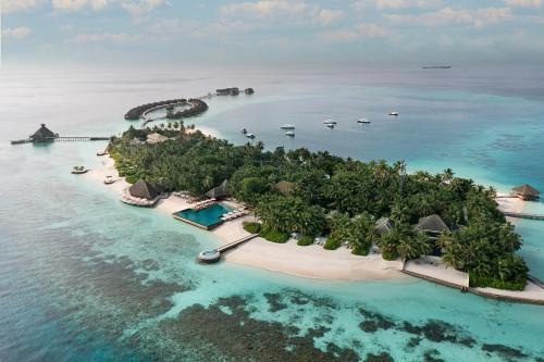 Huvafen Fushi Resort | Experience Huvafen Fushi: Oceanfront Spa Retreat Rated 9.2