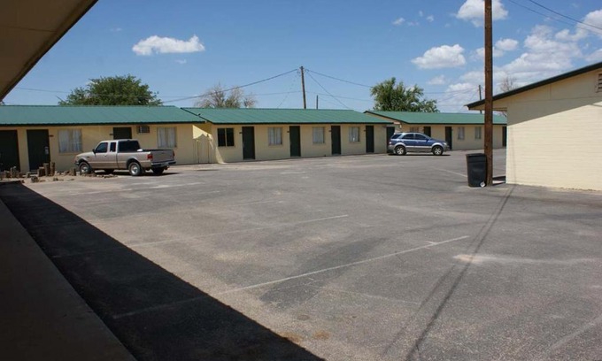 Safford Hotel | Family-Friendly Getaway at HWY Express Inn and Suites