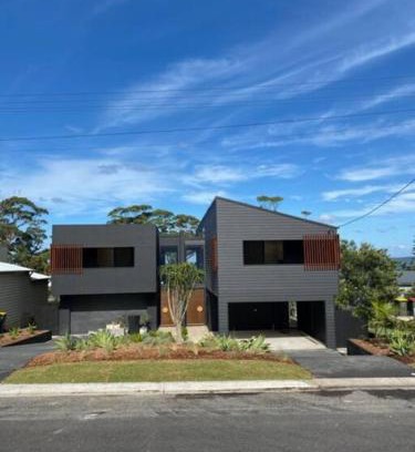 Hyams Beach House | Hyams Beach House B - New Oceanfront Retreat with Pool