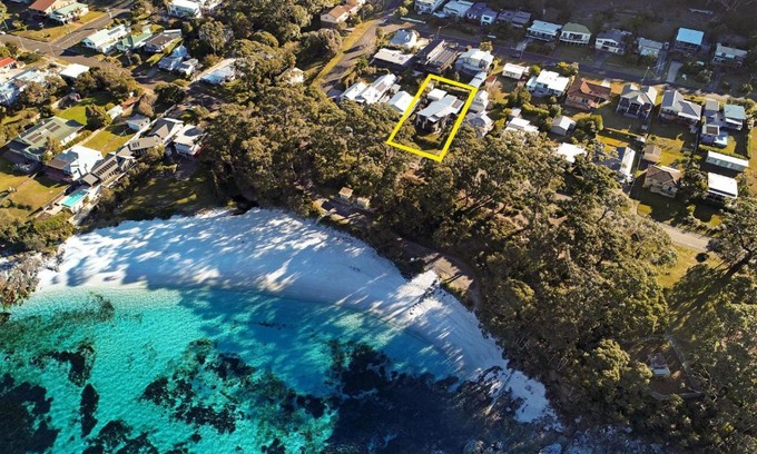 Hyams Beach House | Experience Hyams Drift plus Studio with Oceanfront Views