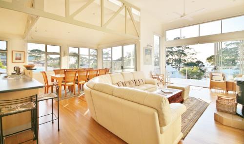 Hyams Beach House | Exceptional Hyams Reflections at Beautiful Hyams Beach