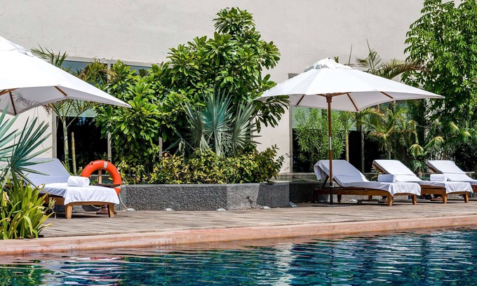 Vastrapur Resort | Elegant Hyatt Ahmedabad: Top-Rated Stay with Pool & Spa