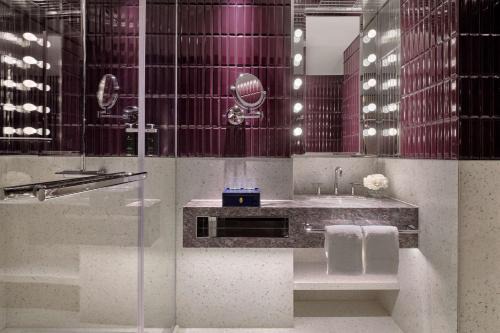 Changning Hotel | Experience Hyatt Centric Zhongshan Park Shanghai's Finest Amenities
