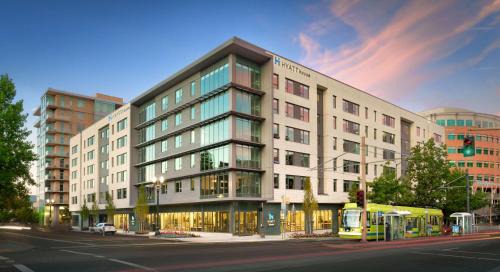 Downtown Portland Hotel | Explore Hyatt House Portland / Downtown with Ocean Views