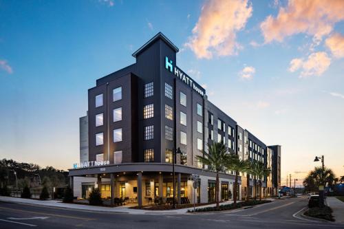 Tallahassee Hotel | Cozy Hyatt House Tallahassee: Pet Friendly & Pool Access
