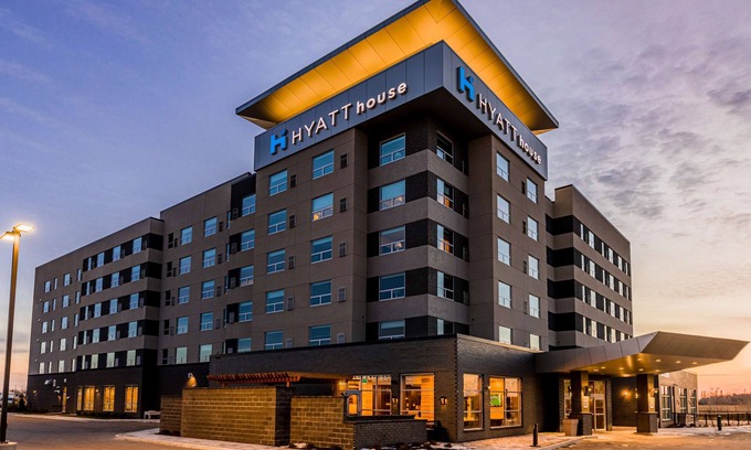 Winnipeg Hotel | Eco-Friendly Stay at Hyatt House Winnipeg-South