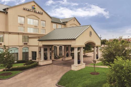 College Station Hotel | Experience Hyatt Place College Station: Pet-Friendly Escape