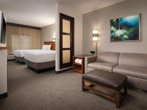 Tuttle Hotel | Explore Hyatt Place Columbus/Dublin: Pet Friendly & Pool Access