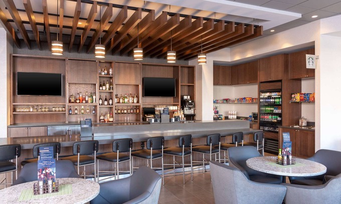 Royal Oak Hotel | Discover Hyatt Place Detroit Royal Oak with Spa & Breakfast