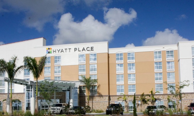 The Forum Hotel | Inviting Hyatt Place Fort Myers with Pool & Spa Amenities