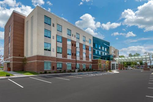 Carmel Hotel | Discover Hyatt Place Indianapolis Carmel: Family-Friendly Stay