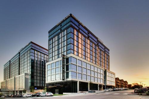 Iowa City Hotel | Pet Friendly Hyatt Place Iowa City with Pool & Breakfast