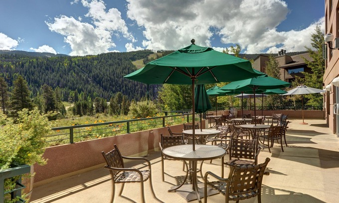 Keystone Hotel | Eco-Friendly Retreat at Hyatt Place Keystone / Dillon