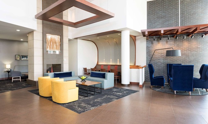 Lexington Hotel | Discover Hyatt Place Lexington: Pool, Spa & Breakfast Awaits