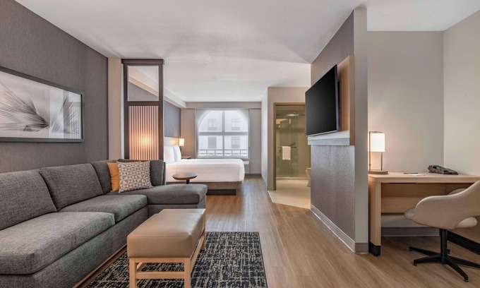 Downtown Riverside Hotel | Enjoy Comfort at Hyatt Place Riverside Downtown with Pool & Spa