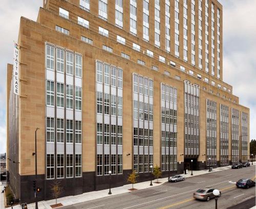 Lowertown Hotel | Relax at Hyatt Place St. Paul with Oceanfront Amenities
