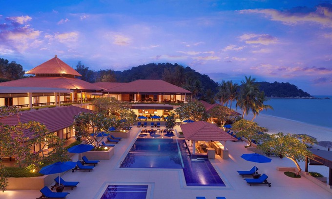 Teluk Cempedak Resort | Discover Hyatt Regency Kuantan Resort with Pool & Ocean Views