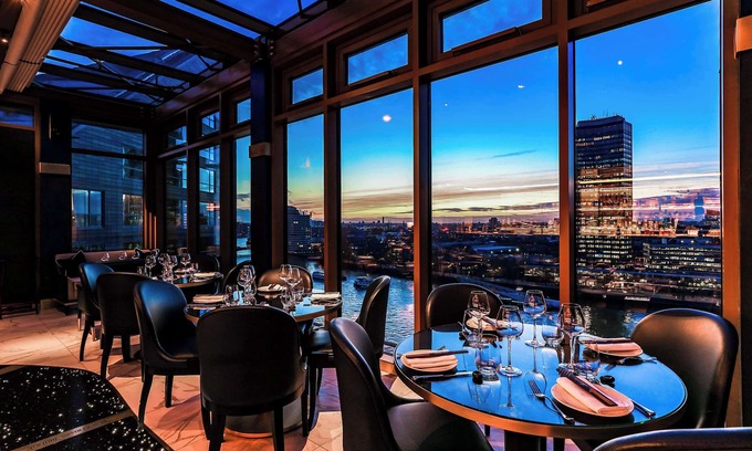 Prince's Hotel | Elegant Hyatt Regency London Albert Embankment - 4 Stars