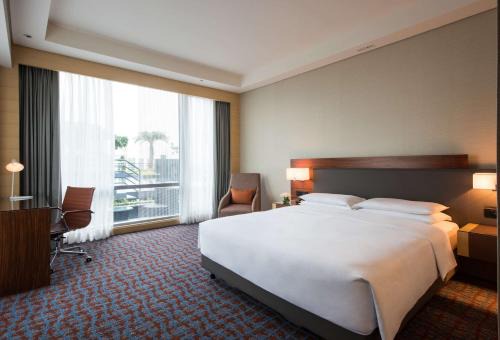 Gomti Nagar Hotel | Experience Hyatt Regency Lucknow with Oceanfront Bliss
