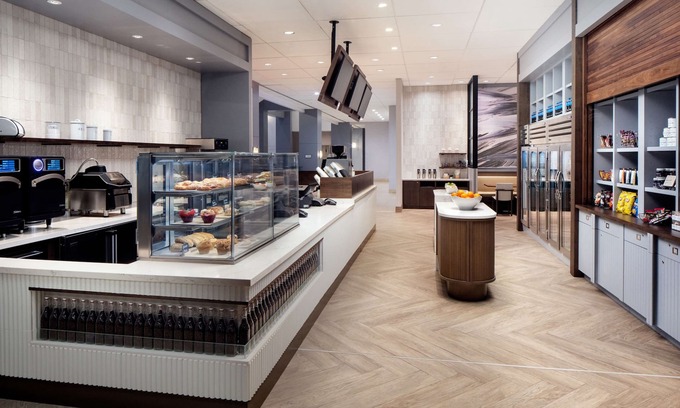 Morristown Hotel | Elegant Hyatt Regency Morristown: 4-Star Comfort Awaits