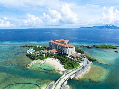 Serakaki Resort | Discover Hyatt Regency Seragaki Island: Oceanfront Bliss