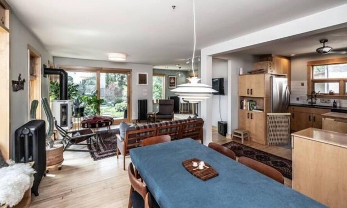 Holland House | Cozy Hygge Hideaway: Relax by Gas Fireplaces & Cedar Hot Tub