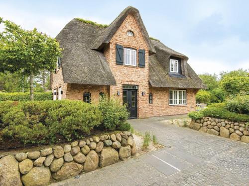Kampen House | Cozy Oceanfront Retreat at Hygge-Hues - 4-Star Spa Escape