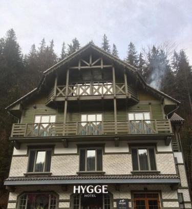 Tatariv Hotel | Cozy Hygge: Guest Rated 9.3, Perfect for Families!