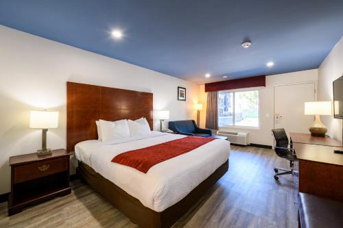 Lamanda Park Hotel | Discover Hyland Inn: Ideal Location by Pasadena Civic Center